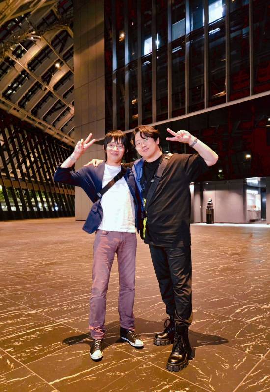 兆富配资 金亨泰再访日本：晒滨口直树、小机器人厂商合影